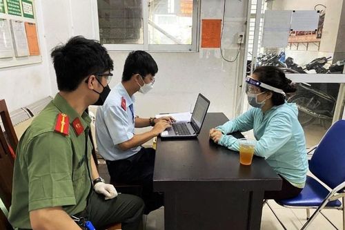 TP.HCM gỡ bỏ hơn 100 video, bài viết sai sự thật trên mạng xã hội