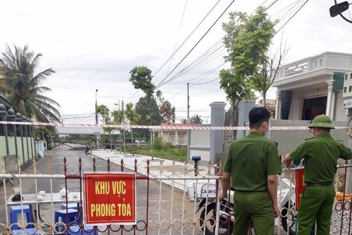 Phong tỏa tạm thời 30 hộ dân xã Hoằng Thái (Hoằng Hóa)