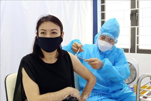 Khẩn trương tiêm mũi 2 vắc-xin phòng Covid-19 cho những người đã tiêm mũi 1