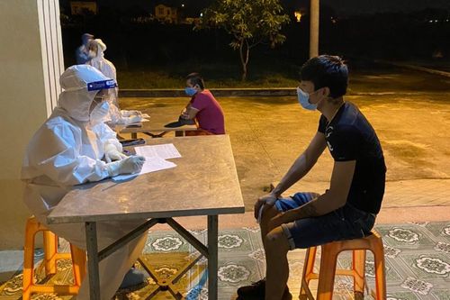 Thêm 10 công dân nhập cảnh về Ninh Bình dương tính với SARS-CoV-2