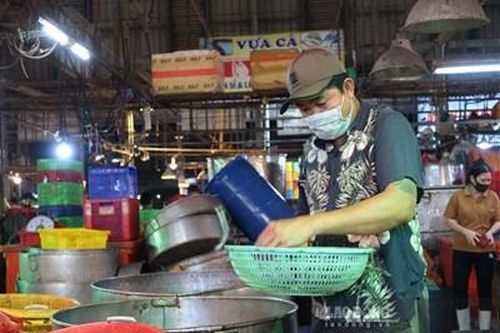 TP HCM chưa có chủ trương mở lại chợ truyền thống