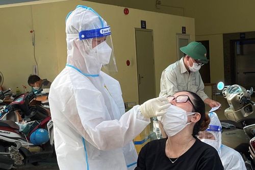 Trong 2 tuần 'ai ở đâu ở yên đó', trung bình mỗi ngày TP Hồ Chí Minh phát hiện 5.300 ca F0