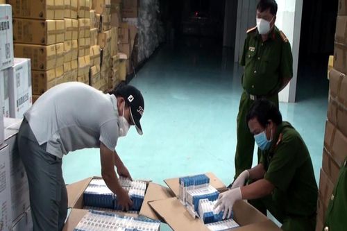 Thu giữ 9.600 hộp thuốc điều trị COVID-19 chưa được phép lưu hành