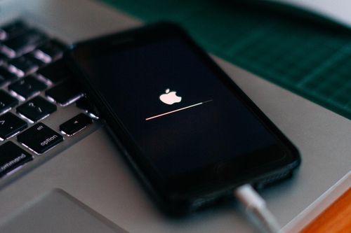 Apple vá lỗi khẩn cấp cho iPhone