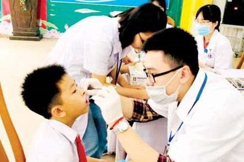Giáo dục Giáo dục Không xem nhẹ y tế học đường