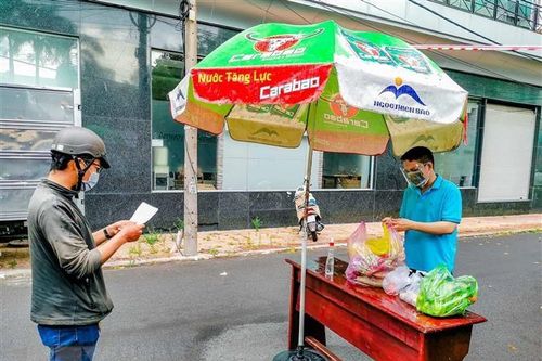 Cần Thơ: Bốn huyện áp dụng Chỉ thị 15 và năm quận theo Chỉ thị 16