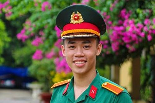 Đảng viên trẻ nêu gương học, rèn