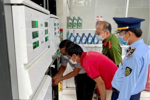 An Giang: Phát hiện cây xăng tháo dỡ niêm phong, kẹp chì