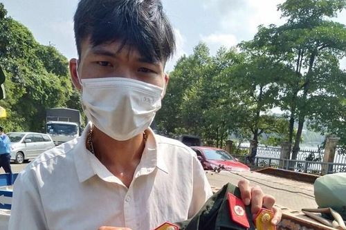 Giả danh trưởng khoa sản bệnh viện quân đội để qua chốt kiểm soát dịch