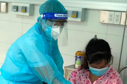 Sản phụ đón về từ tỉnh Bình Dương đã sinh con tại khu cách ly Bệnh viện Sản-Nhi An Giang
