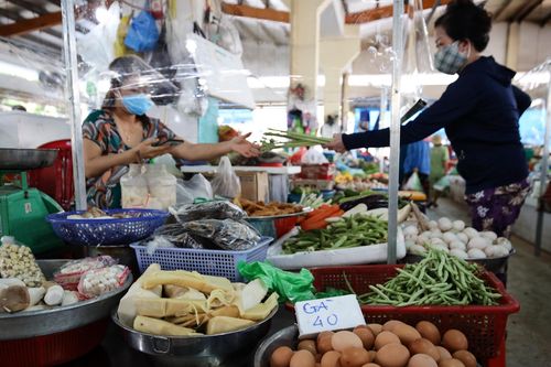 TP.HCM chưa đồng loạt mở lại chợ truyền thống, chợ đầu mối từ 1/10