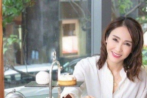 Cuộc sống của Triệu Mẫn đẹp nhất màn ảnh Hoa ngữ bên chồng khuyết tật