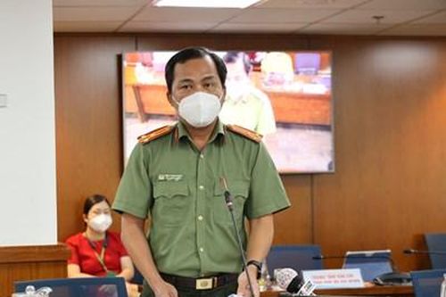 Công an TP HCM đã hỗ trợ khoảng 34.000 lượt người di chuyển qua thành phố để về quê.