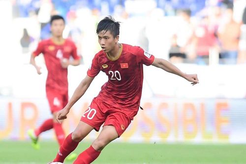 Bàn về màn thi đấu của Văn Đức