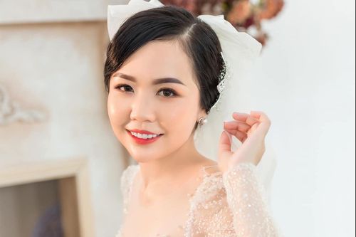 Tâm sự của những cô dâu ở TP.HCM chờ được làm tiệc cưới