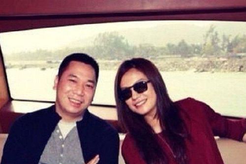 Vợ chồng Triệu Vy bị kiện