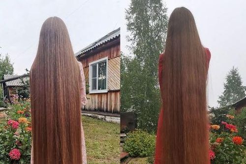 Mái tóc tuyệt đẹp hơn 20 năm không cắt của cô gái 28 tuổi