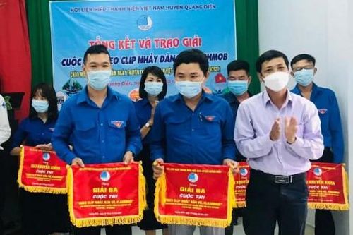 Chính trị - Xã hội Thanh niên Huyện Đoàn Quảng Điền trao giải hội thi video - clip nhảy dân vũ, flashmob