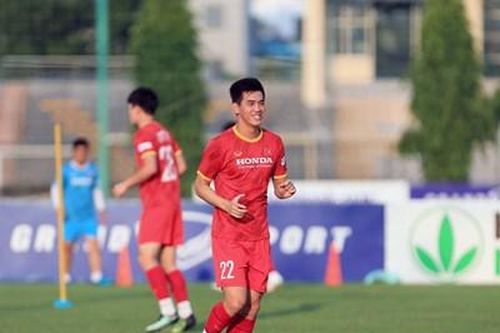 Vòng loại thứ 3 World Cup 2022: Nguyễn Tiến Linh giành danh hiệu cầu thủ xuất sắc nhất tháng 10