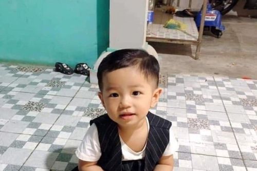 Bé trai 3 tuổi mất tích bí ẩn ở Bình Dương
