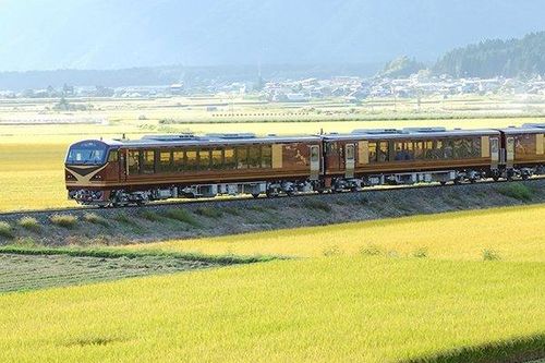 Nhập 37 toa tàu cũ, lãnh đạo VNR nói 'giúp tiết kiệm hơn 1.100 tỷ đồng'