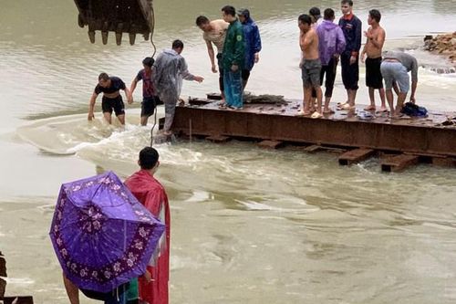 Thông tin mới nhất vụ hai vợ chồng mất tích khi đang đánh cá trên sông Bồ