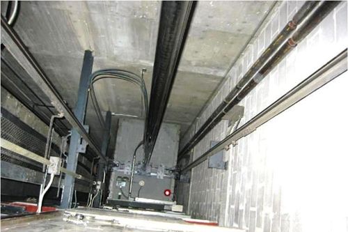 Cô gái tử vong khi rơi từ hố thang máy tầng 7