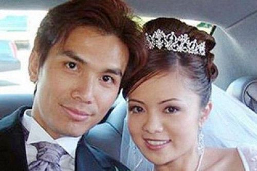 Điều ít ai biết về hôn nhân 17 năm kín tiếng của ca sĩ Mạnh Quỳnh