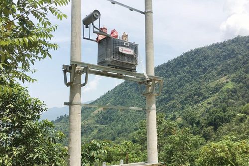 Chờ ngày điện sáng Khú Trù