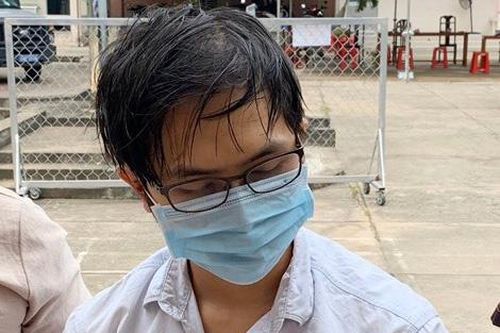 Vợ chồng nguyên giám đốc Sở Xây dựng bị tên cướp khống chế