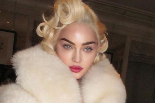 Madonna bị chỉ trích vì tái hiện cảnh qua đời của Marilyn Monroe
