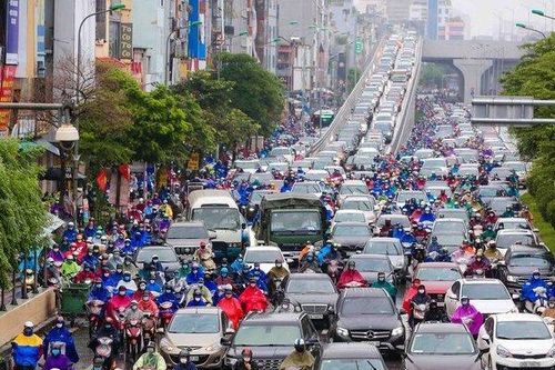 Thu phí xe vào nội đô không phải 'chìa khóa vạn năng' giải quyết ùn tắc