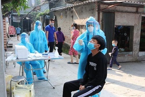 Ổ dịch nóng nhất Hà Nội thêm 17 ca nhiễm SARS-CoV-2, có trẻ nhỏ