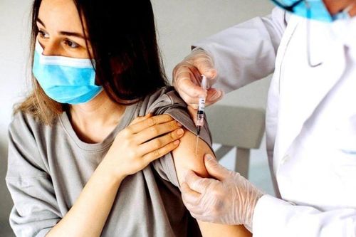 Từ điển Oxford chọn 'vax' làm từ của năm 2021