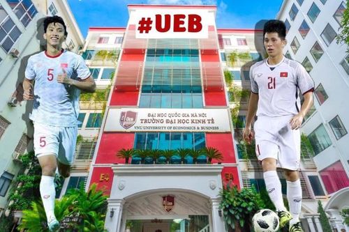 Cầu thủ Văn Hậu, Đình Trọng trở thành tân sinh viên trường Đại học Kinh tế - Đại học Quốc gia Hà Nội