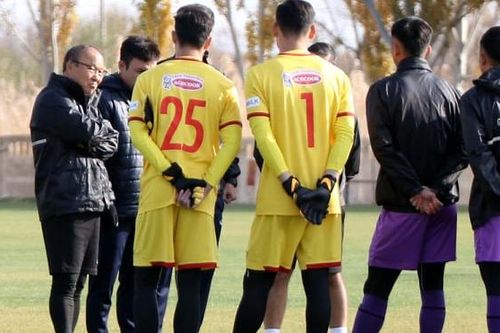 Bóng đá Việt Nam hôm nay: U23 Việt Nam tập sút 11m