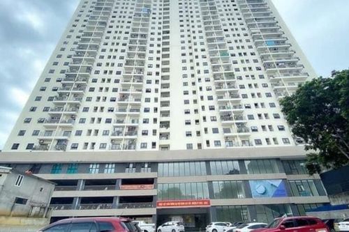 Bé 5 tuổi rơi tầng 15 chung cư Tecco Lào Cai xuống đất