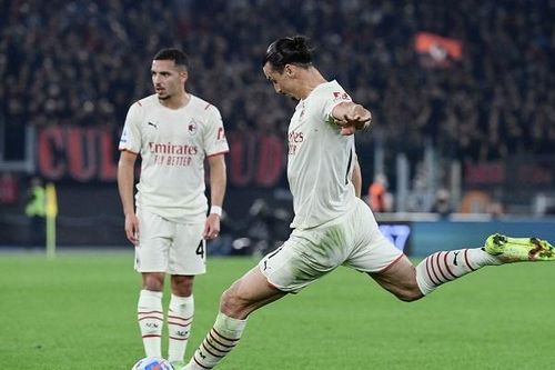 Ibrahimovic 40 tuổi cán mốc ghi 400 bàn ở giải VĐQG trong sự nghiệp