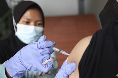 Indonesia phê duyệt vắc xin Sinovac cho trẻ em từ 6 đến 11 tuổi