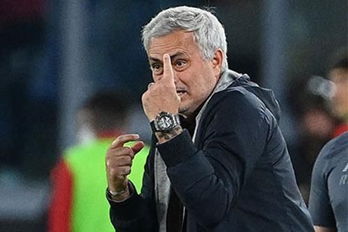 Mourinho nói gì khi đứt mạch kỷ lục bất bại sân nhà ở Serie A?