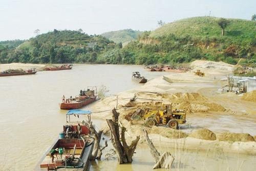 Xử phạt ba trường hợp vi phạm các quy định về khai thác khoáng sản