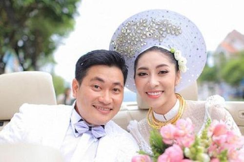 Chị ruột xác nhận Hoa hậu Đặng Thu Thảo đã ly hôn, hé lộ cuộc sống nàng Hậu sau khi hôn nhân tan vỡ