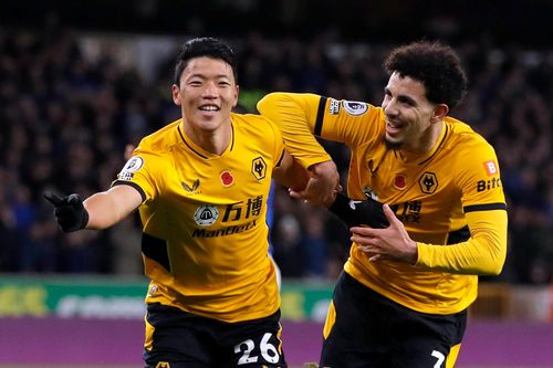 Wolverhampton hồi sinh sau khởi đầu chật vật