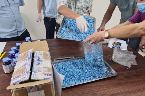Buôn lậu qua biên giới ngày càng phức tạp, tinh vi hơn