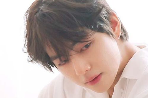 Quá nể với khả năng chơi được nhiều nhạc cụ của V BTS