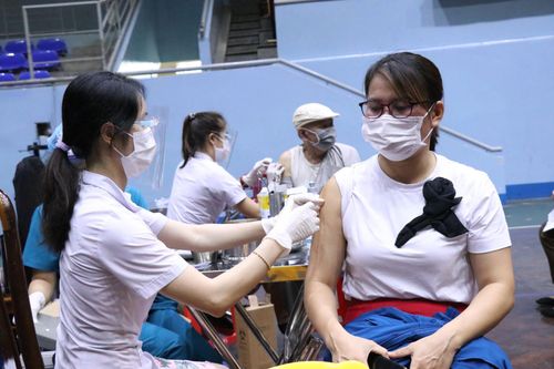 Đắk Lắk tăng tốc tiêm bao phủ vaccine phòng COVID-19