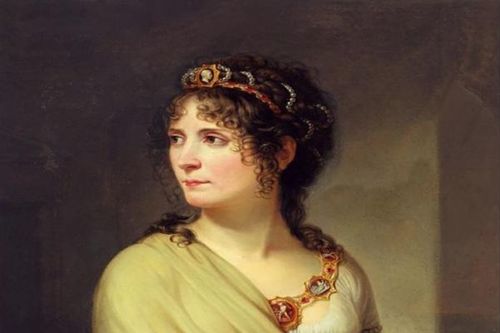 Chiêm ngưỡng vương miện tuyệt đẹp của người góa phụ 'đánh cắp' trái tim Napoleon