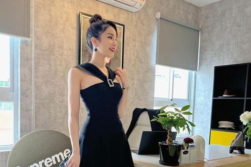 Diệp Lâm Anh dáng đẹp, eo thon, gợi cảm dù đã 2 con