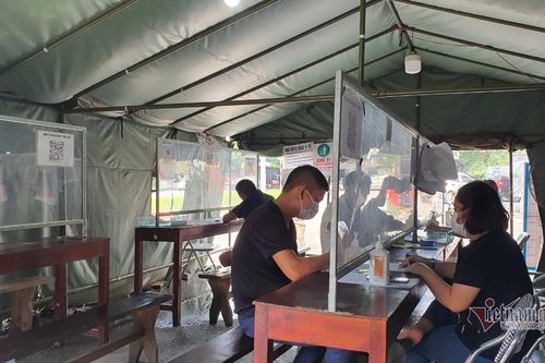 Phát hiện ca Covid-19 cộng đồng, Thái Nguyên họp khẩn trong đêm