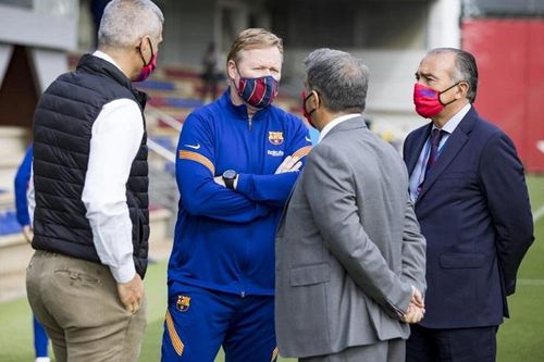 Barca đề nghị khiếm nhã tiền bồi thường, Koeman làm căng